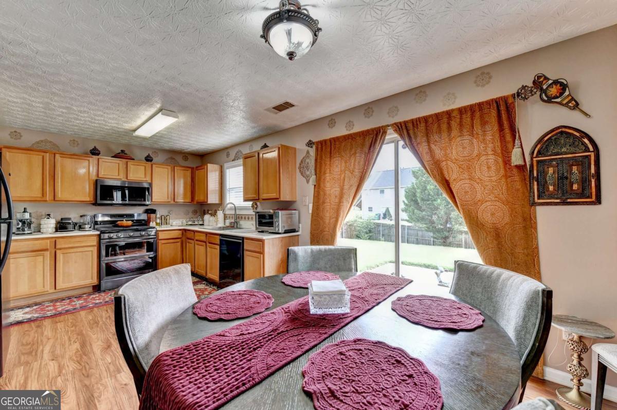 4654 Pine Isle Way Property Photo 20