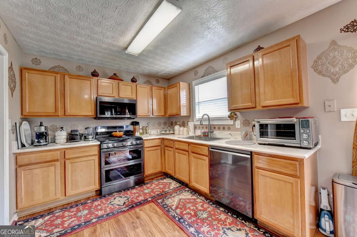 4654 Pine Isle Way Property Photo 23