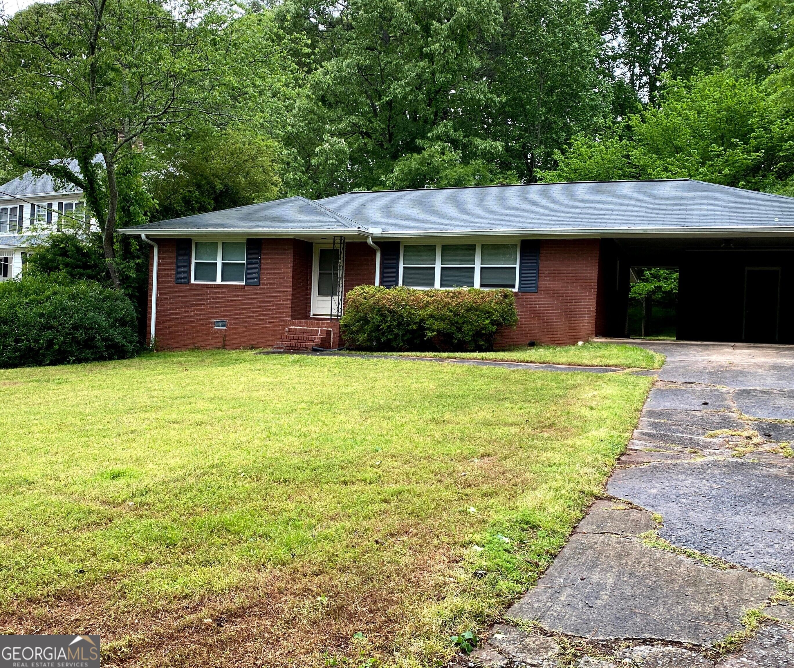 452 Windsor Drive Sw Property Photo 1