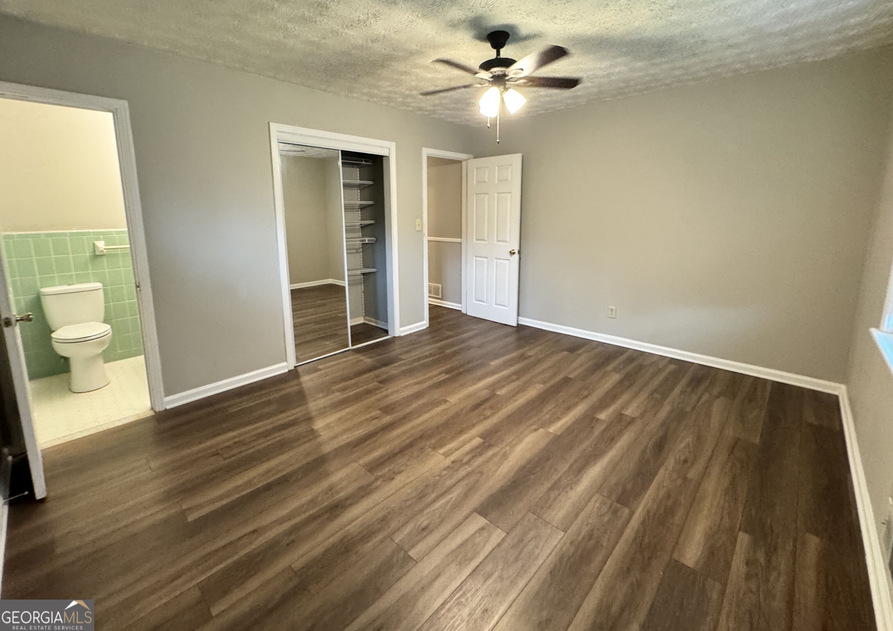 452 Windsor Drive Sw Property Photo 5