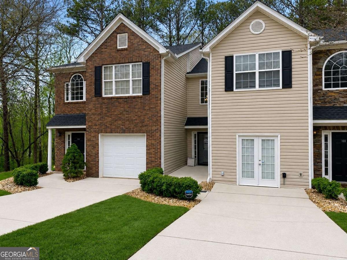 102 Creekwood Drive Property Photo 1