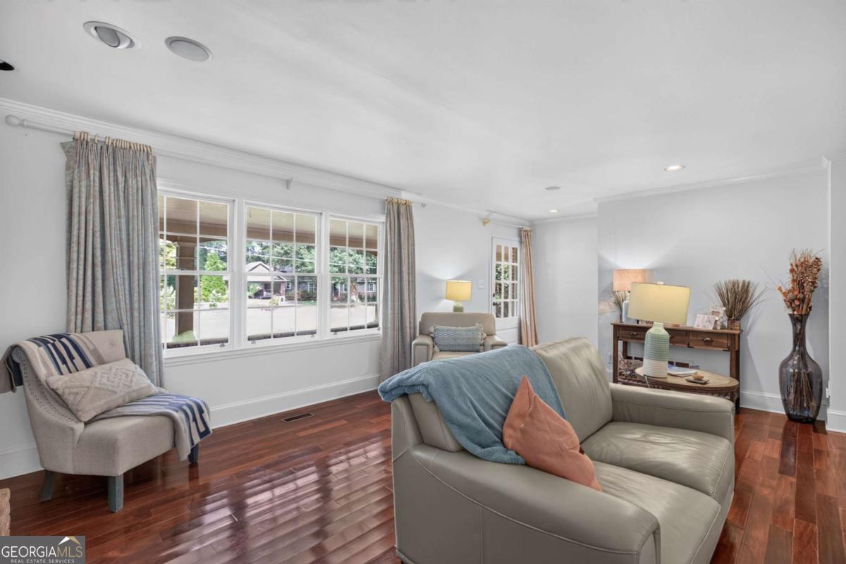 8928 Orchard Drive Property Photo 5