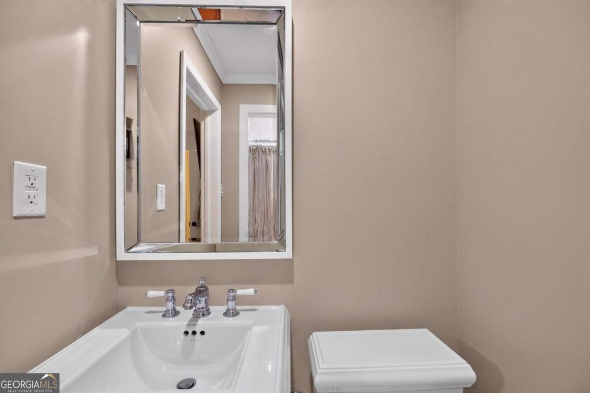 8928 Orchard Drive Property Photo 22