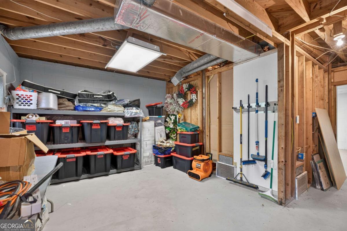 8928 Orchard Drive Property Photo 32