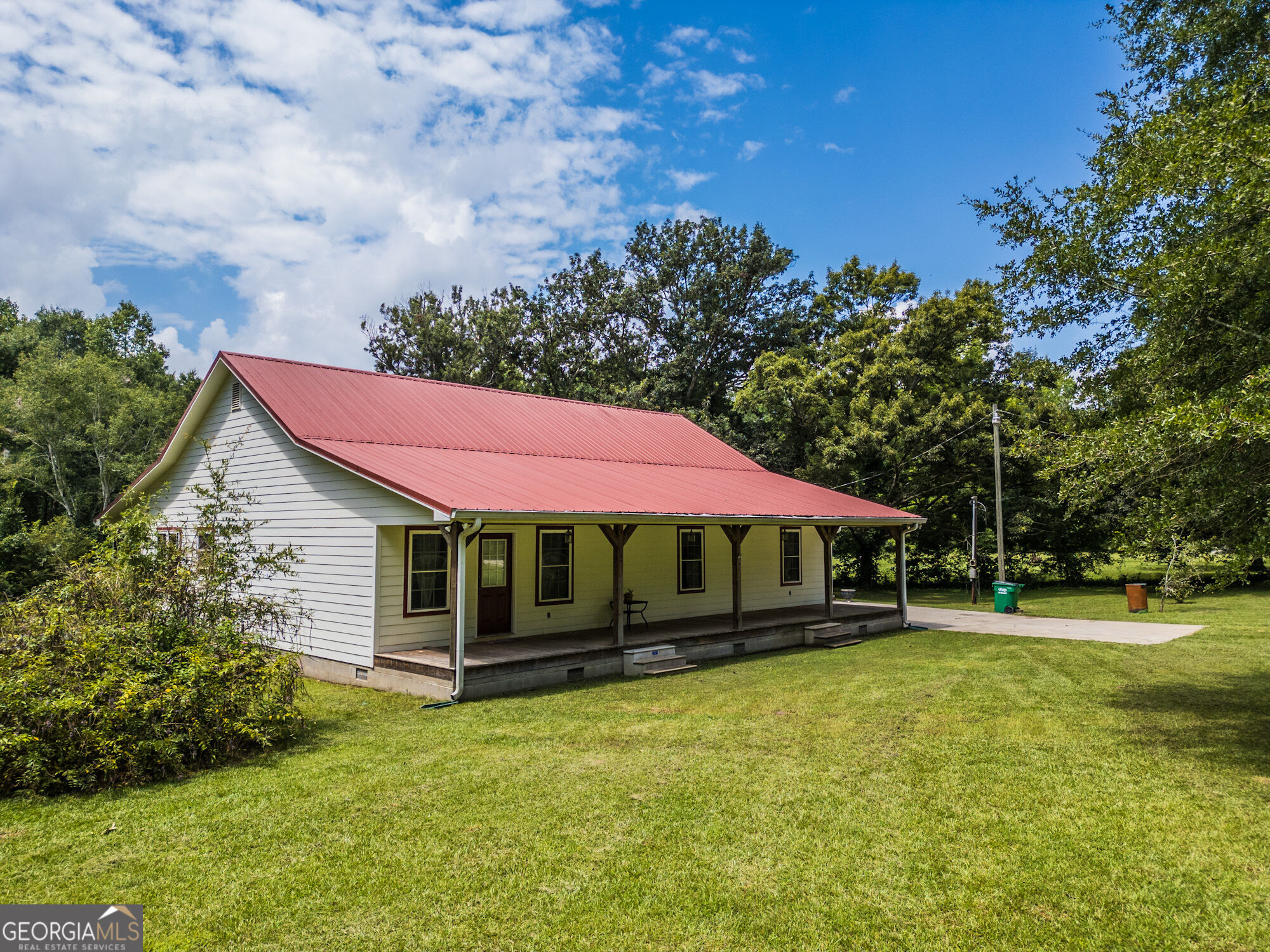 221 Chigger Ridge Road Property Photo 3