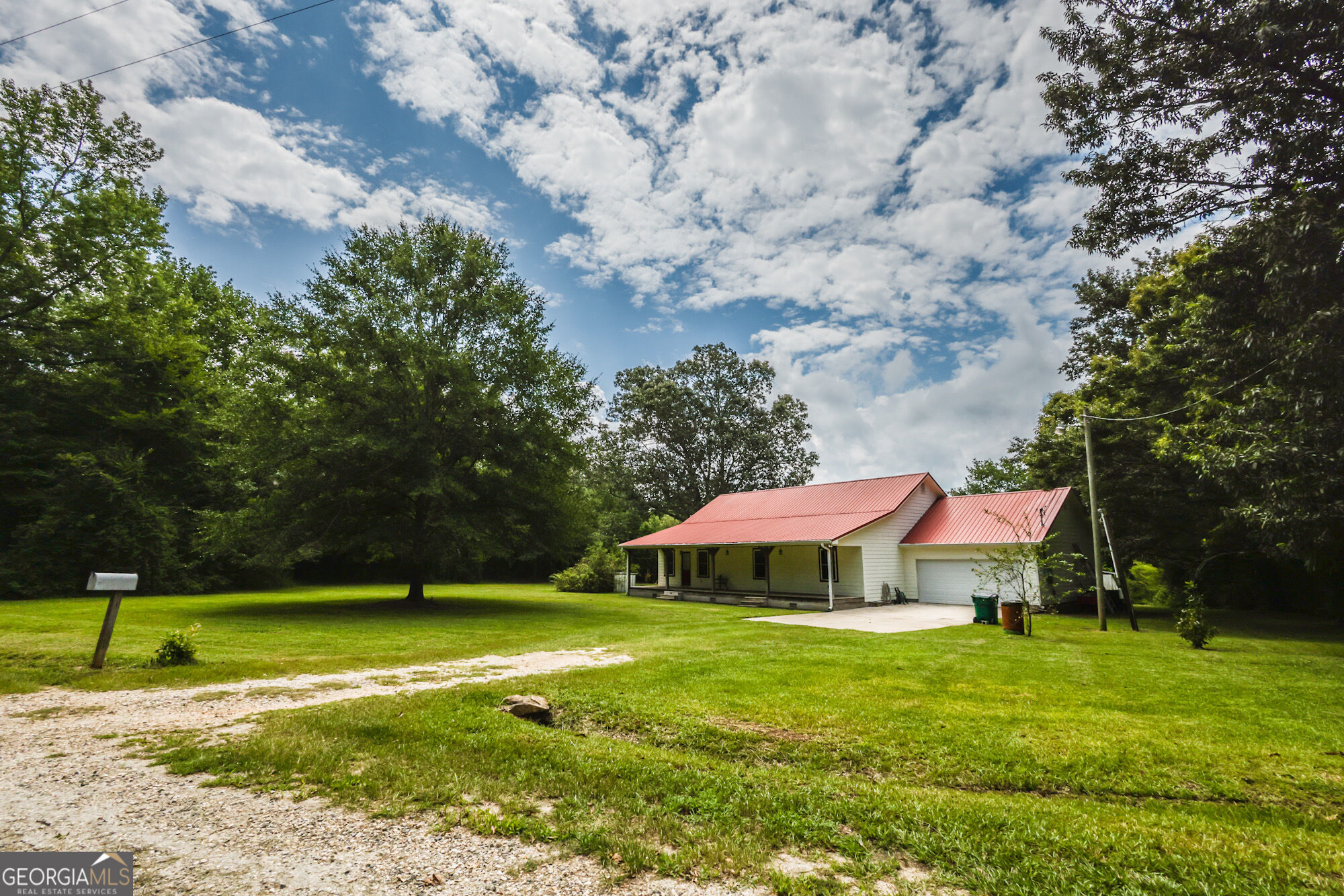 221 Chigger Ridge Road Property Photo 4