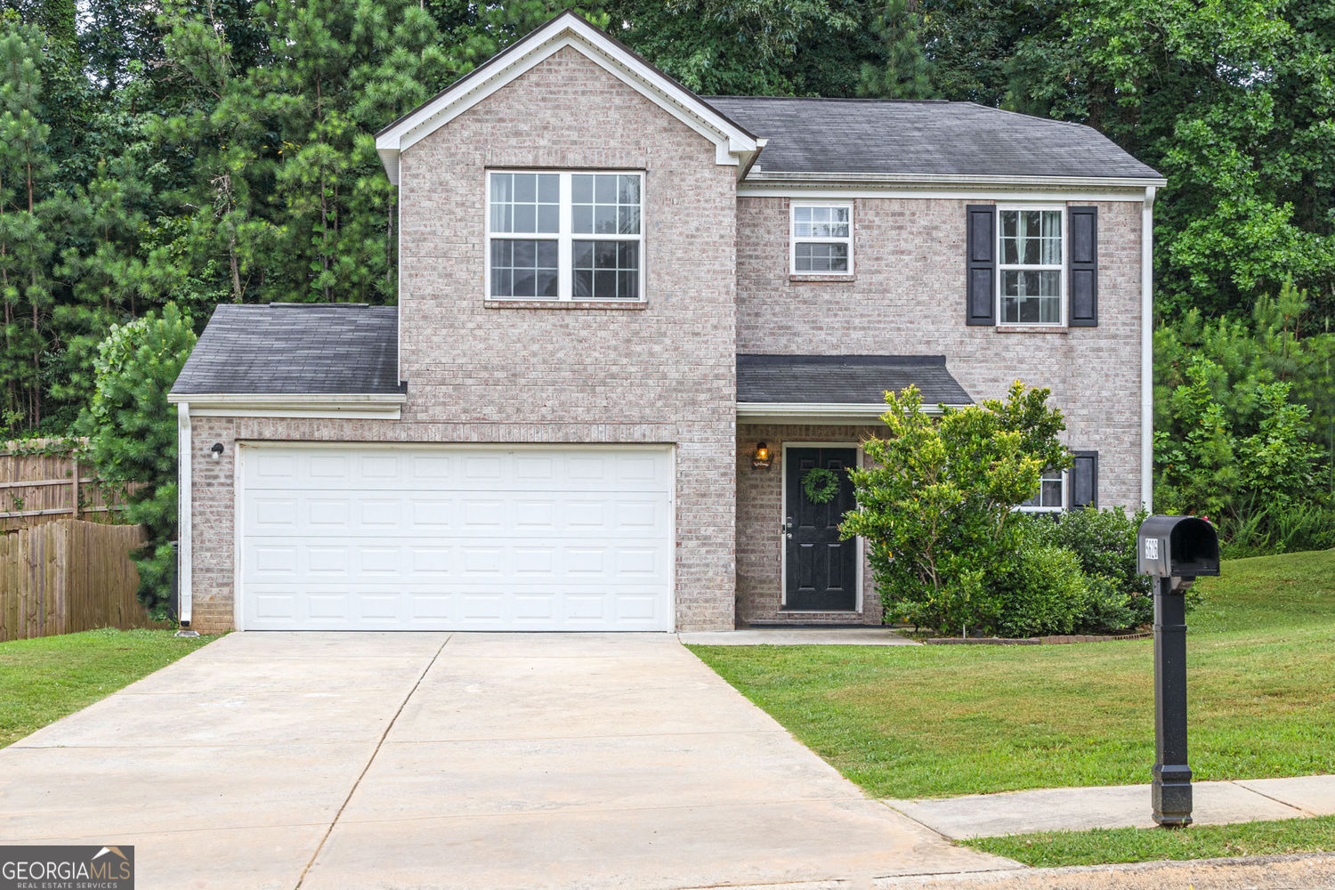 5626 Laurel Ridge Drive Property Photo 2