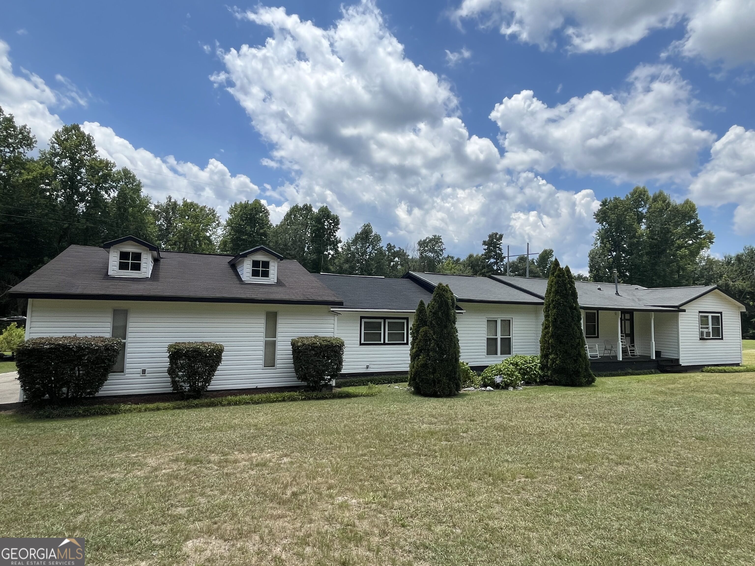 765 Stembridge Road Se Property Photo 1