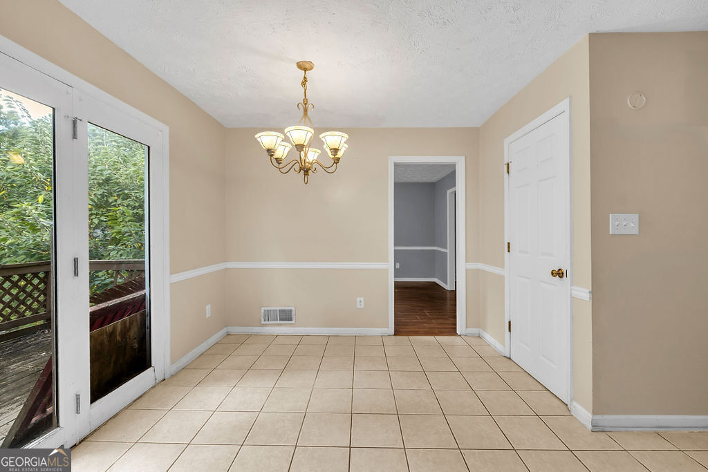 1102 Plantation Drive Se Property Photo 3