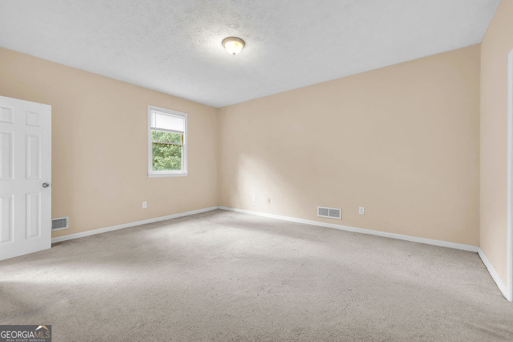 1102 Plantation Drive Se Property Photo 14