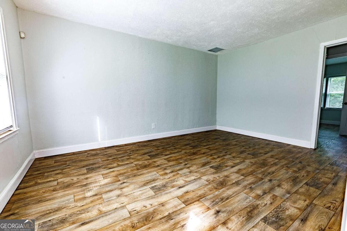 1361 Byrere Terrace Sw Property Photo 8