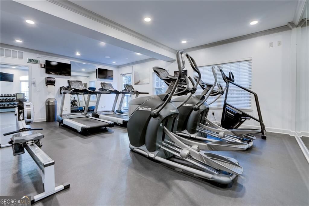 1074 Peachtree Walk Ne # B220 Property Photo 14