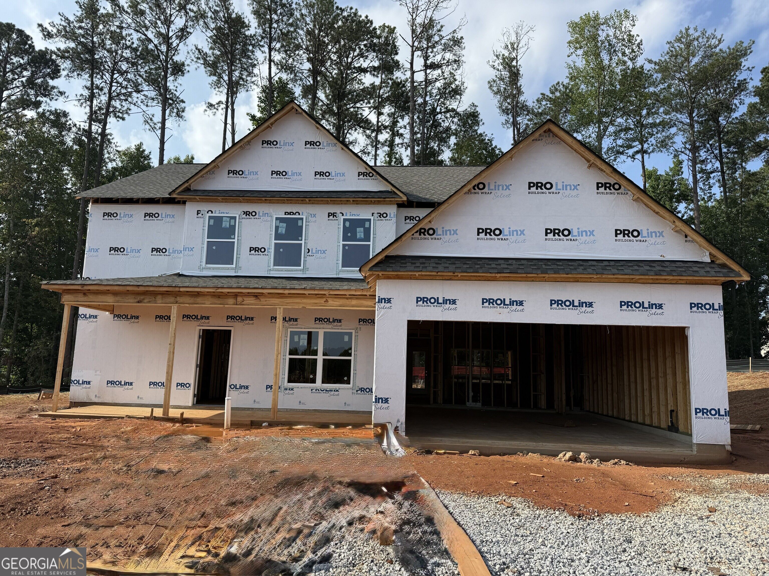 145 FAIRWINDS Drive Property Photo 1