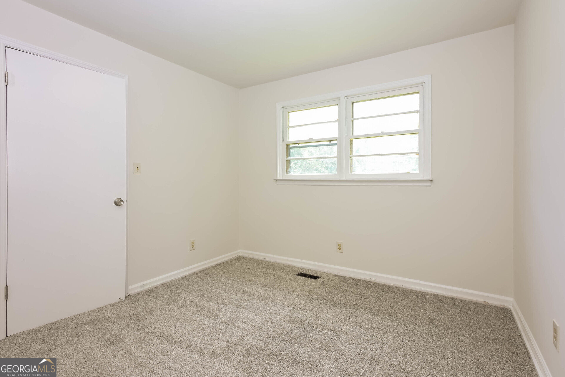 192 Sun Valley Drive Property Photo 13