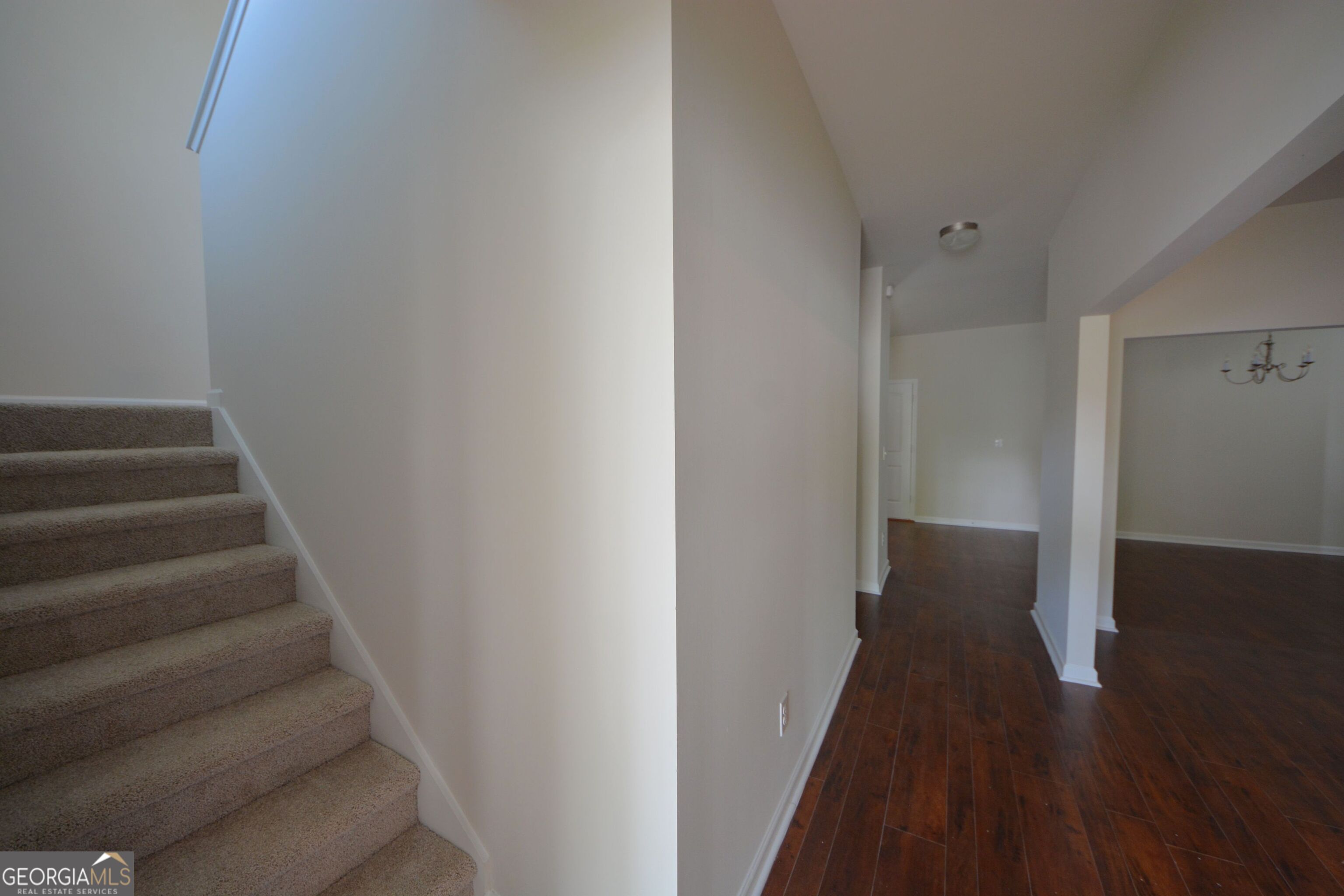 167 Daisy Circle Property Photo 6