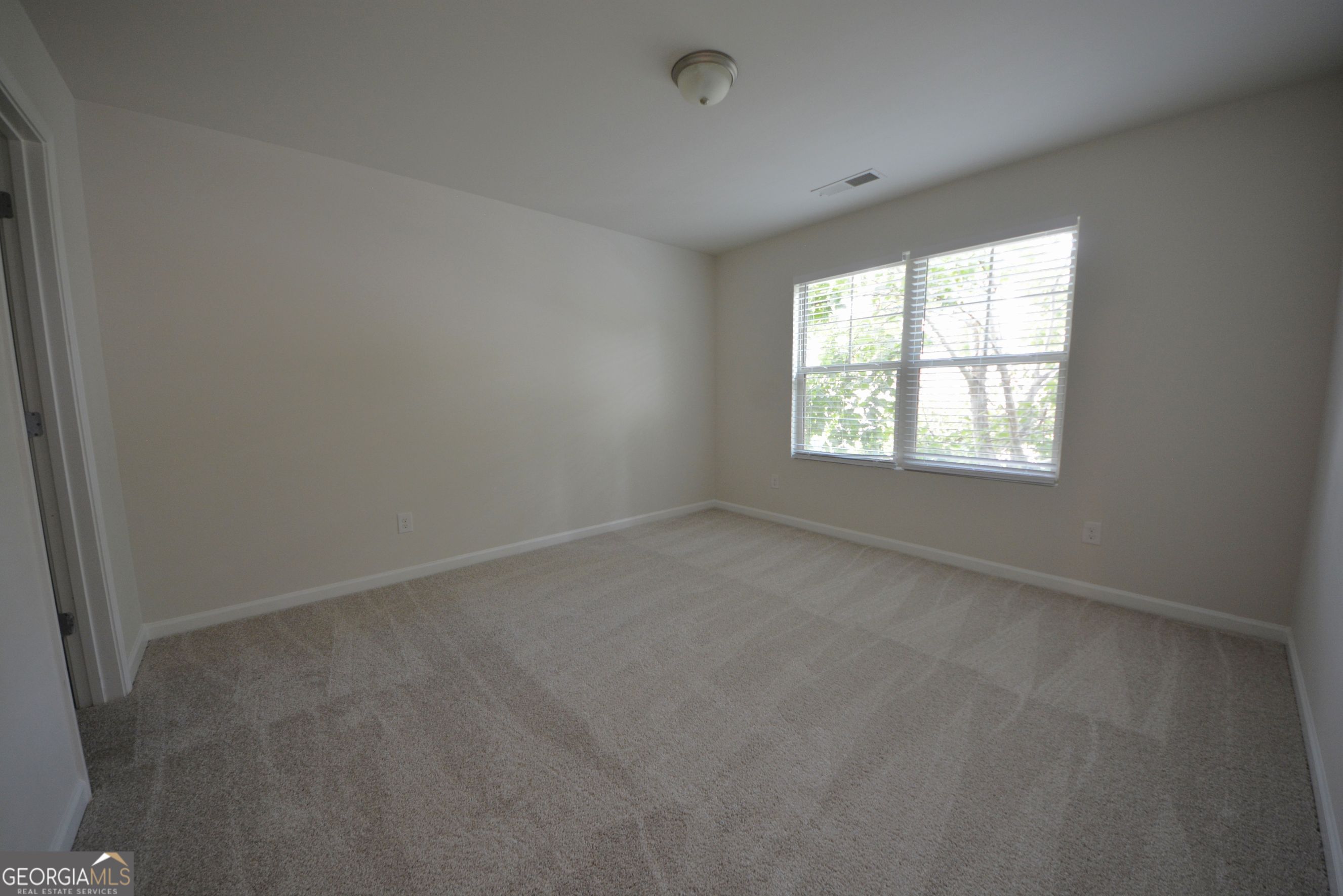 167 Daisy Circle Property Photo 34