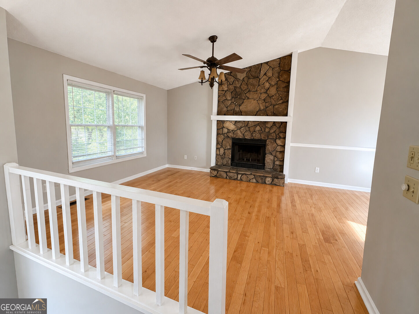 2061 Marshes Glenn Drive Property Photo 5