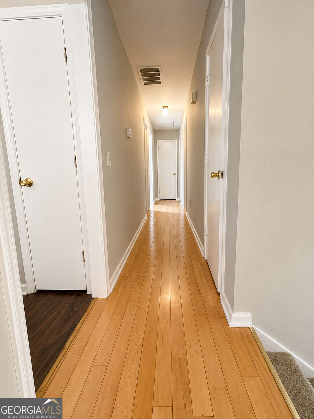 2061 Marshes Glenn Drive Property Photo 8