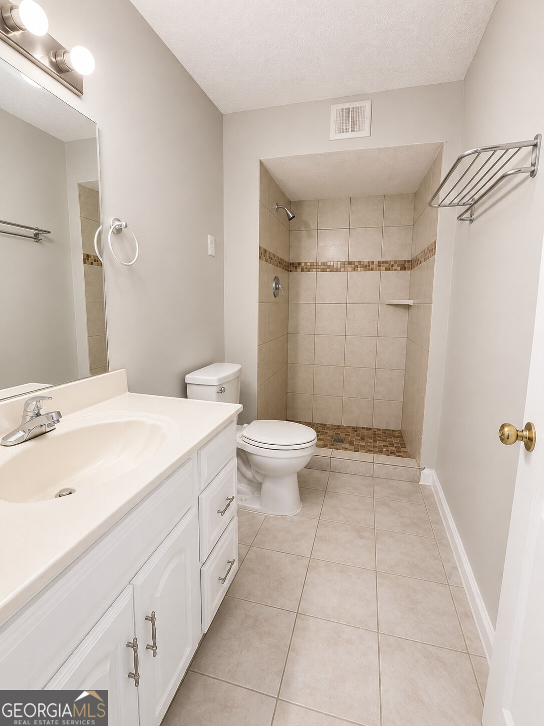 2061 Marshes Glenn Drive Property Photo 13