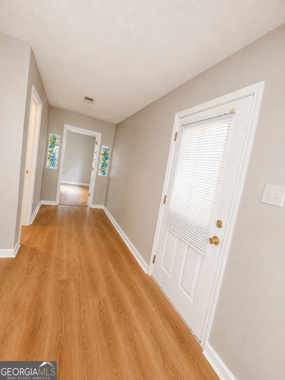 2061 Marshes Glenn Drive Property Photo 14