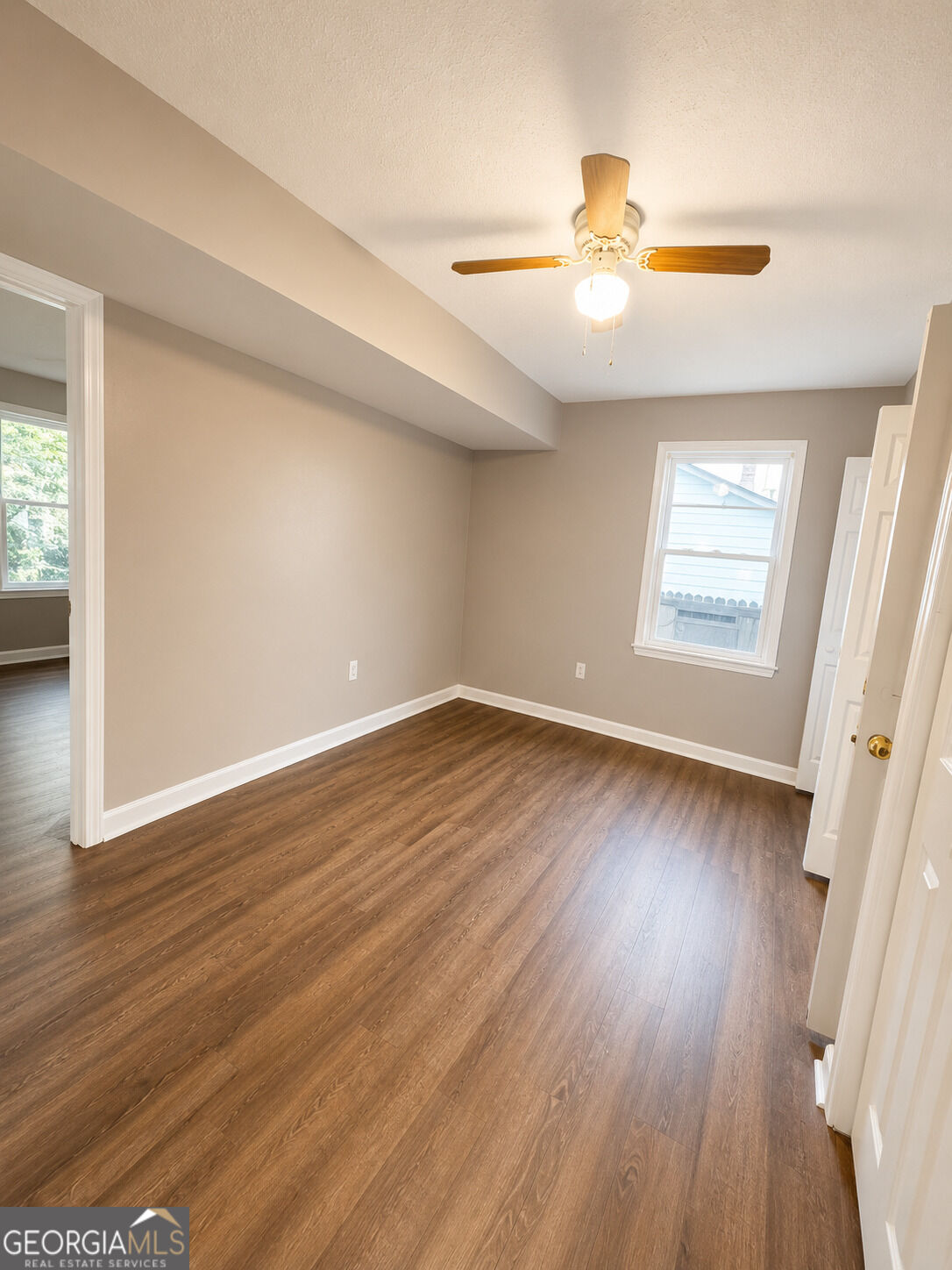 2061 Marshes Glenn Drive Property Photo 20