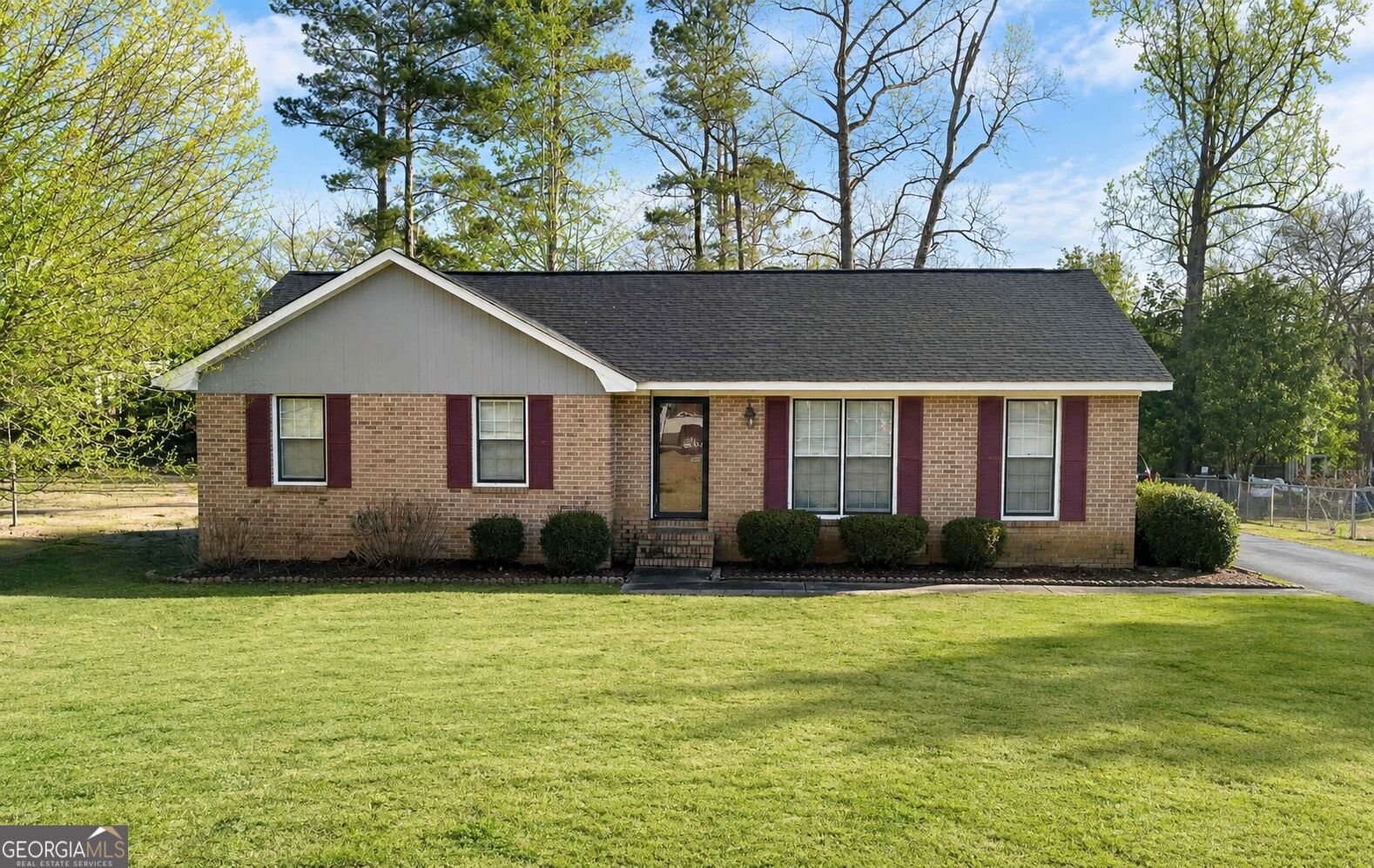 218 Cosby Drive Property Photo 1