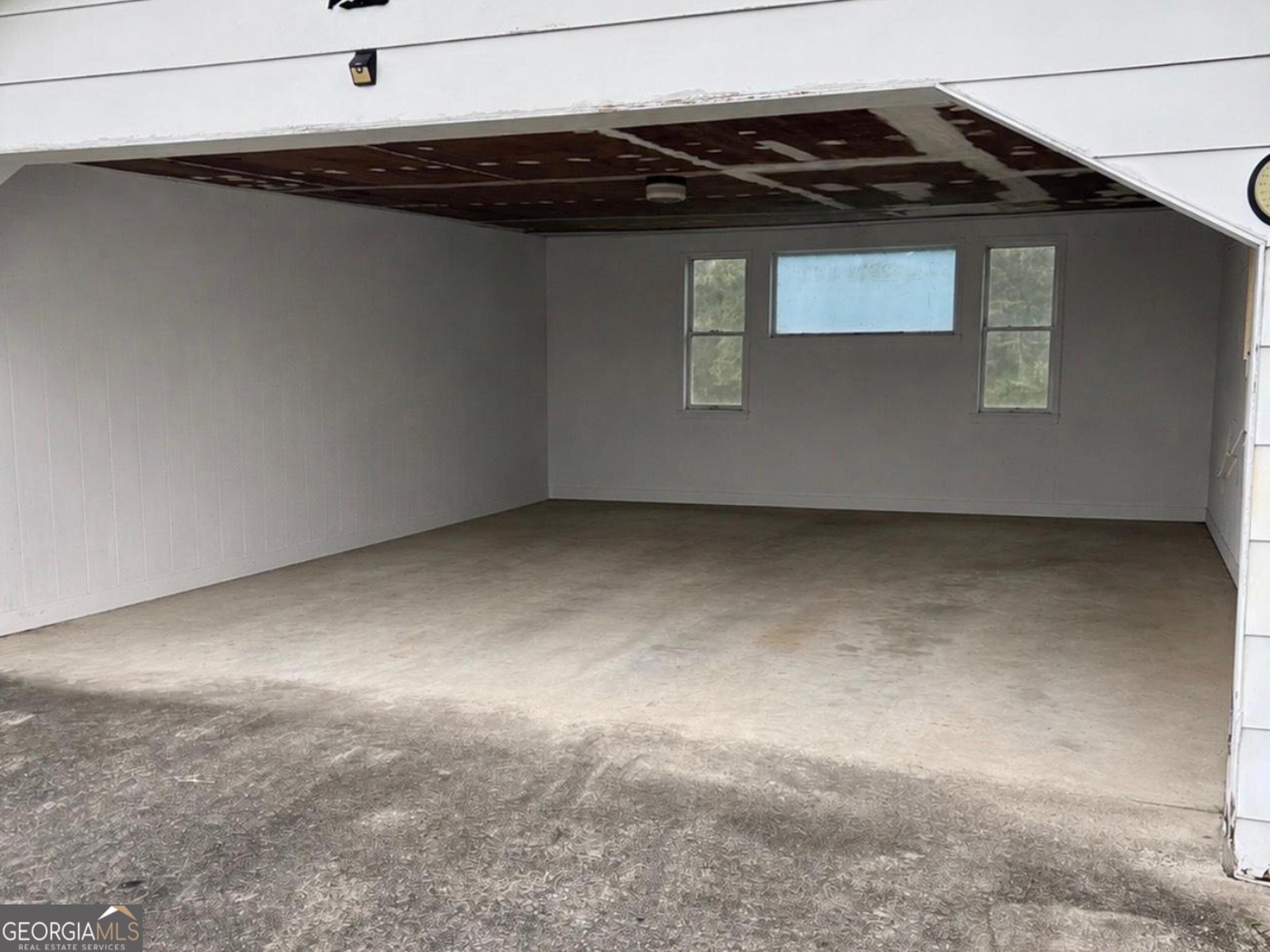 1385 W Currahee Street Property Photo 6
