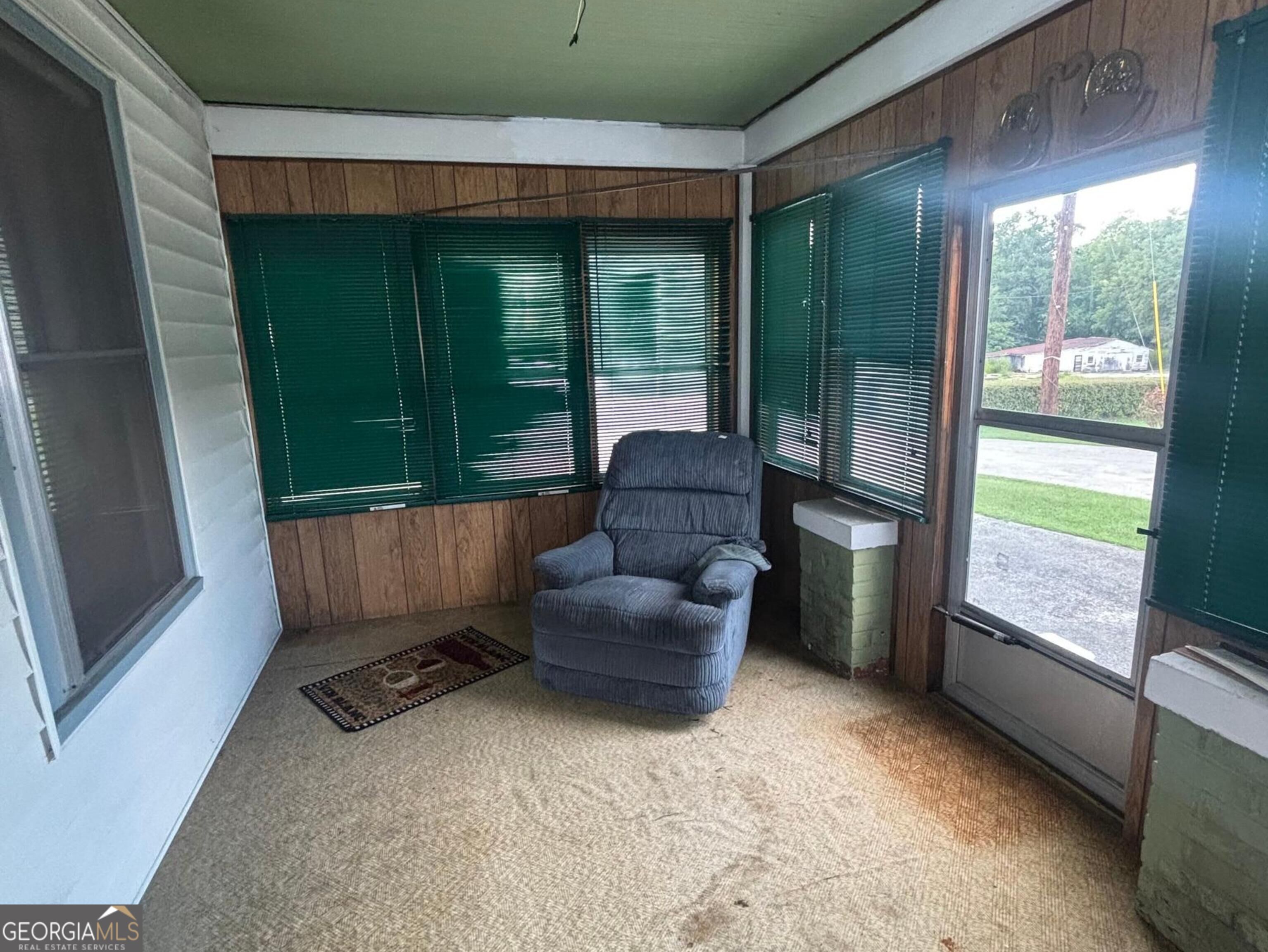 1385 W Currahee Street Property Photo 8