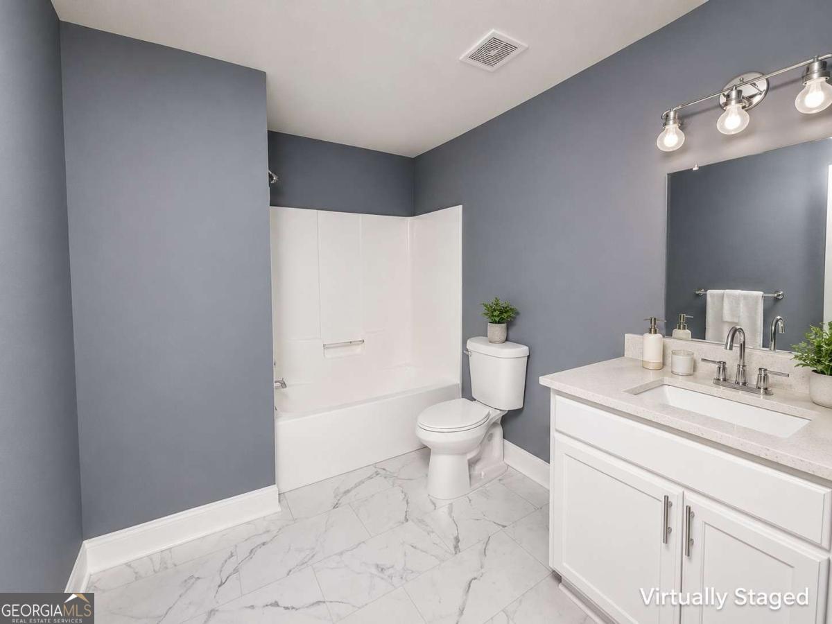 6269 Colonial View Property Photo 20