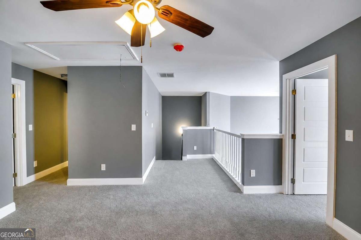 6269 Colonial View Property Photo 22