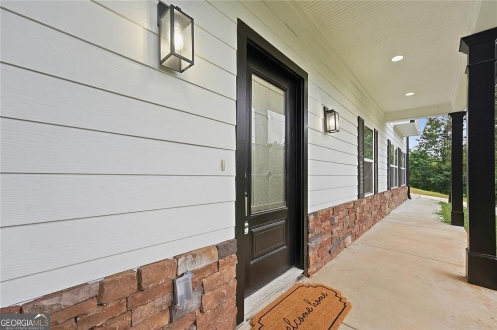 5445 Speckled Wood Lane Property Photo 3