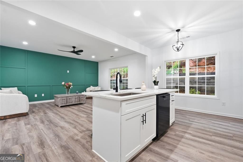 5445 Speckled Wood Lane Property Photo 8