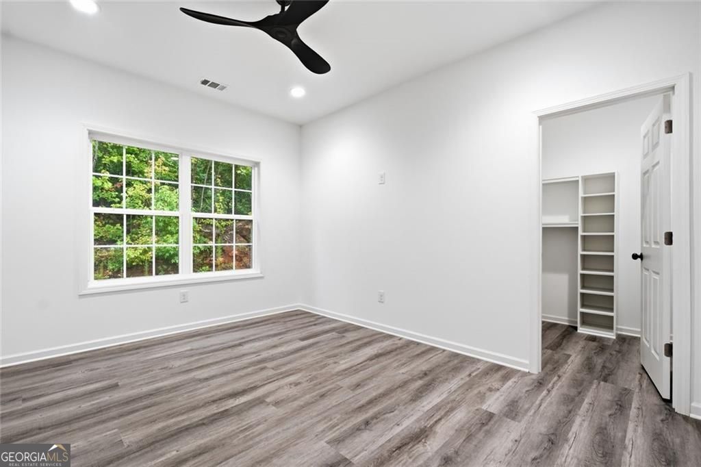 5445 Speckled Wood Lane Property Photo 26
