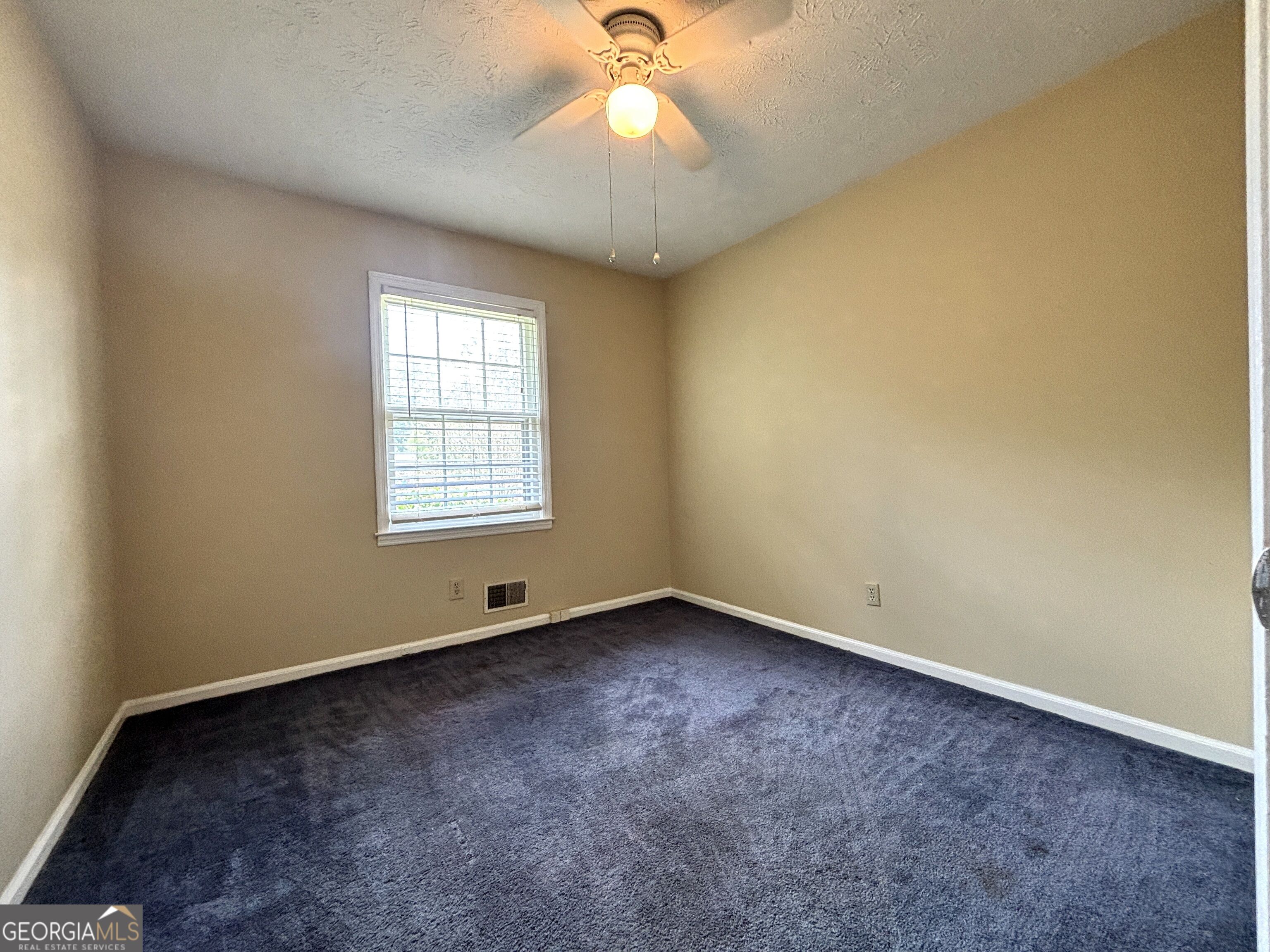405 Elder Road Property Photo 5