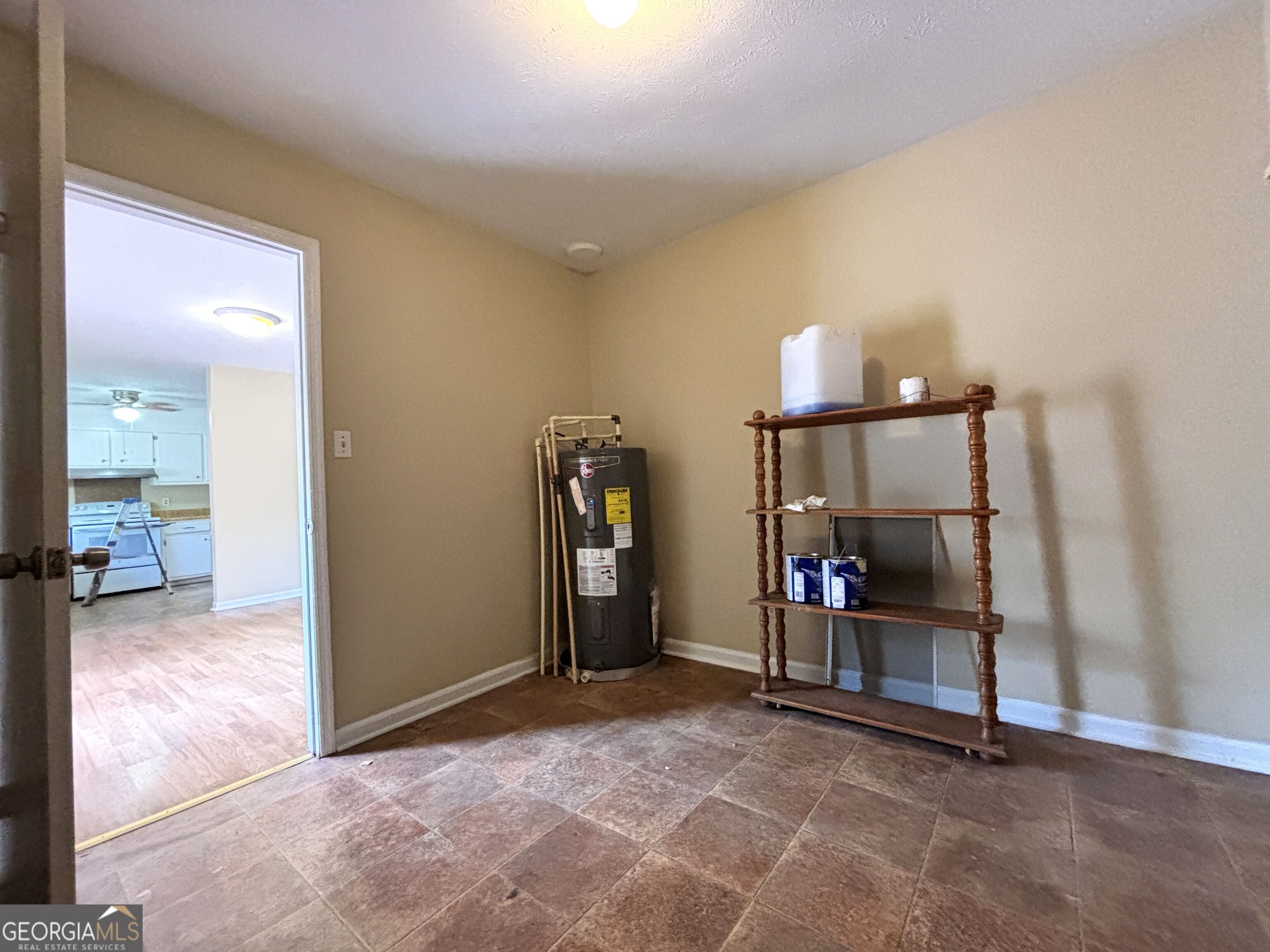 405 Elder Road Property Photo 15