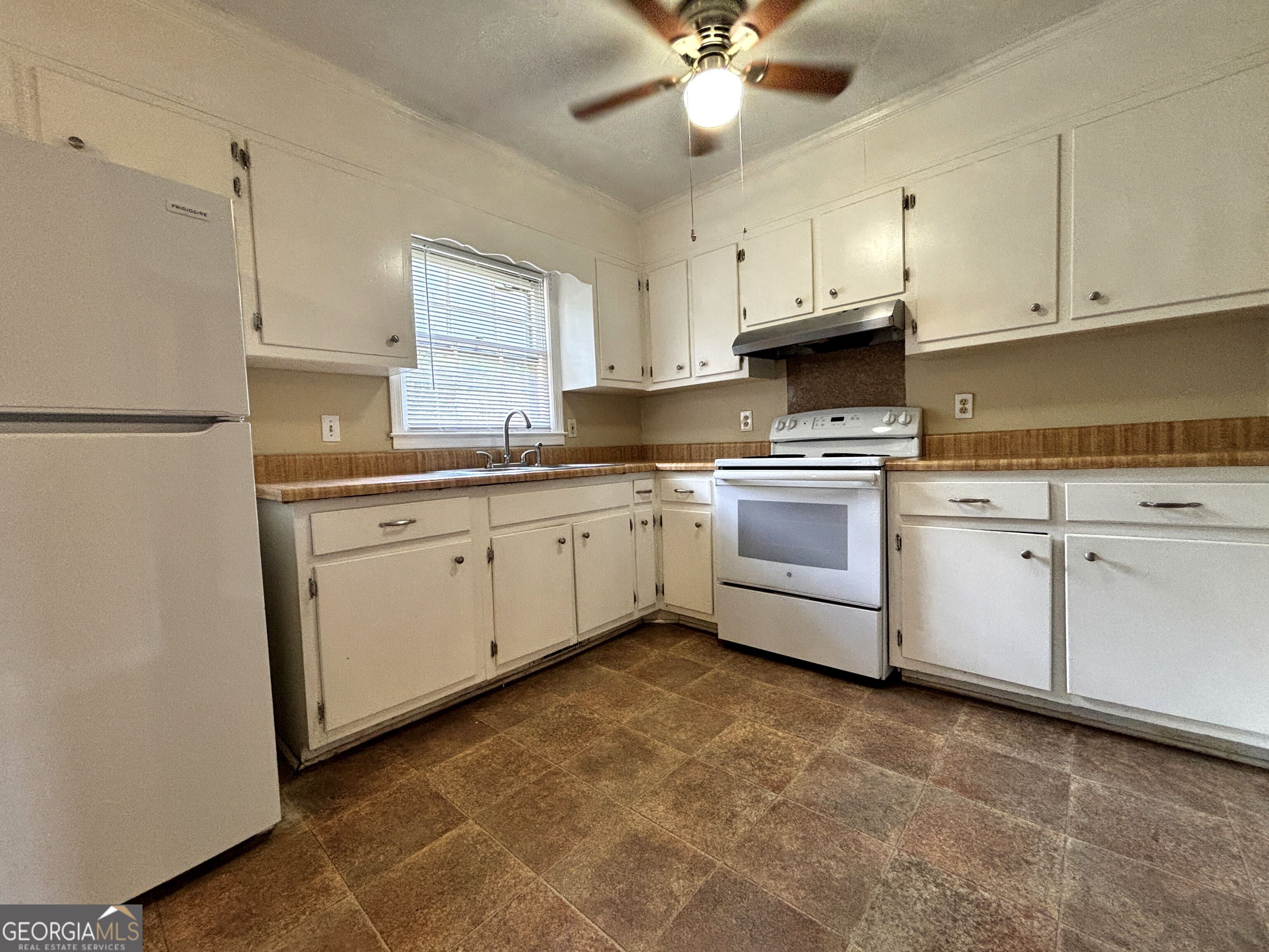 405 Elder Road Property Photo 16