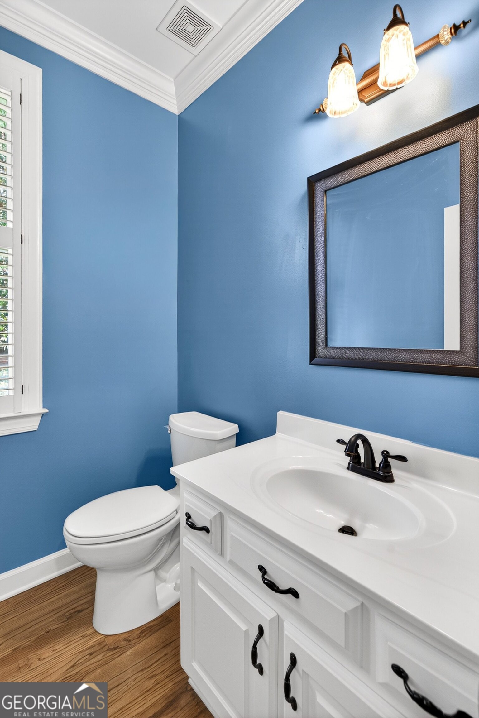 290 Youngs Circle Property Photo 13