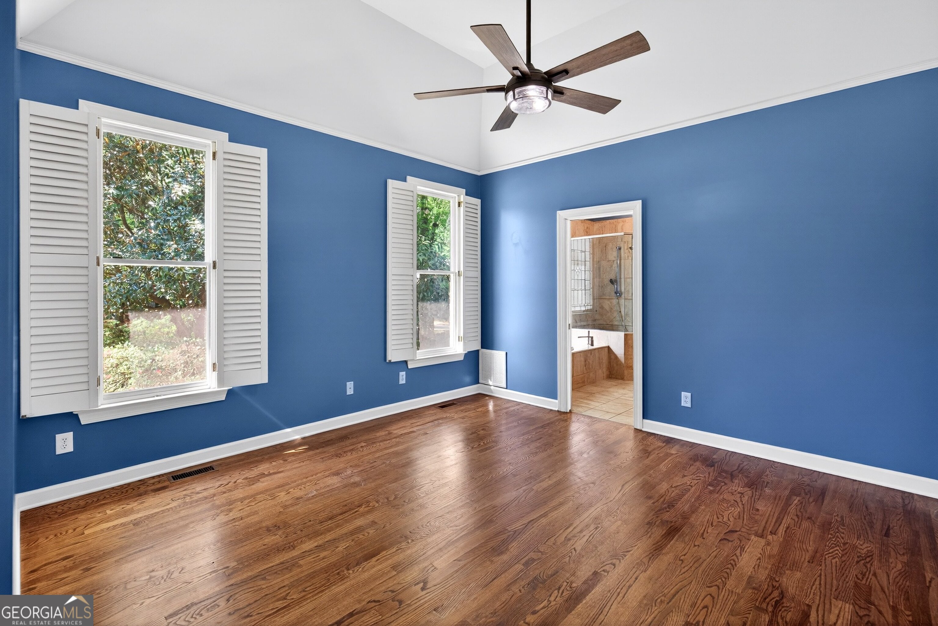 290 Youngs Circle Property Photo 14