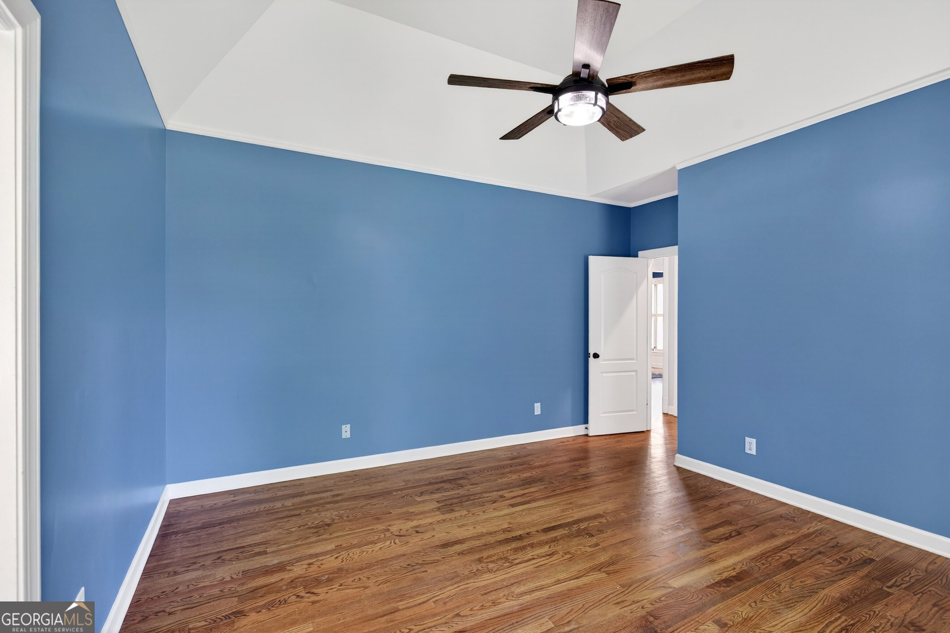 290 Youngs Circle Property Photo 15