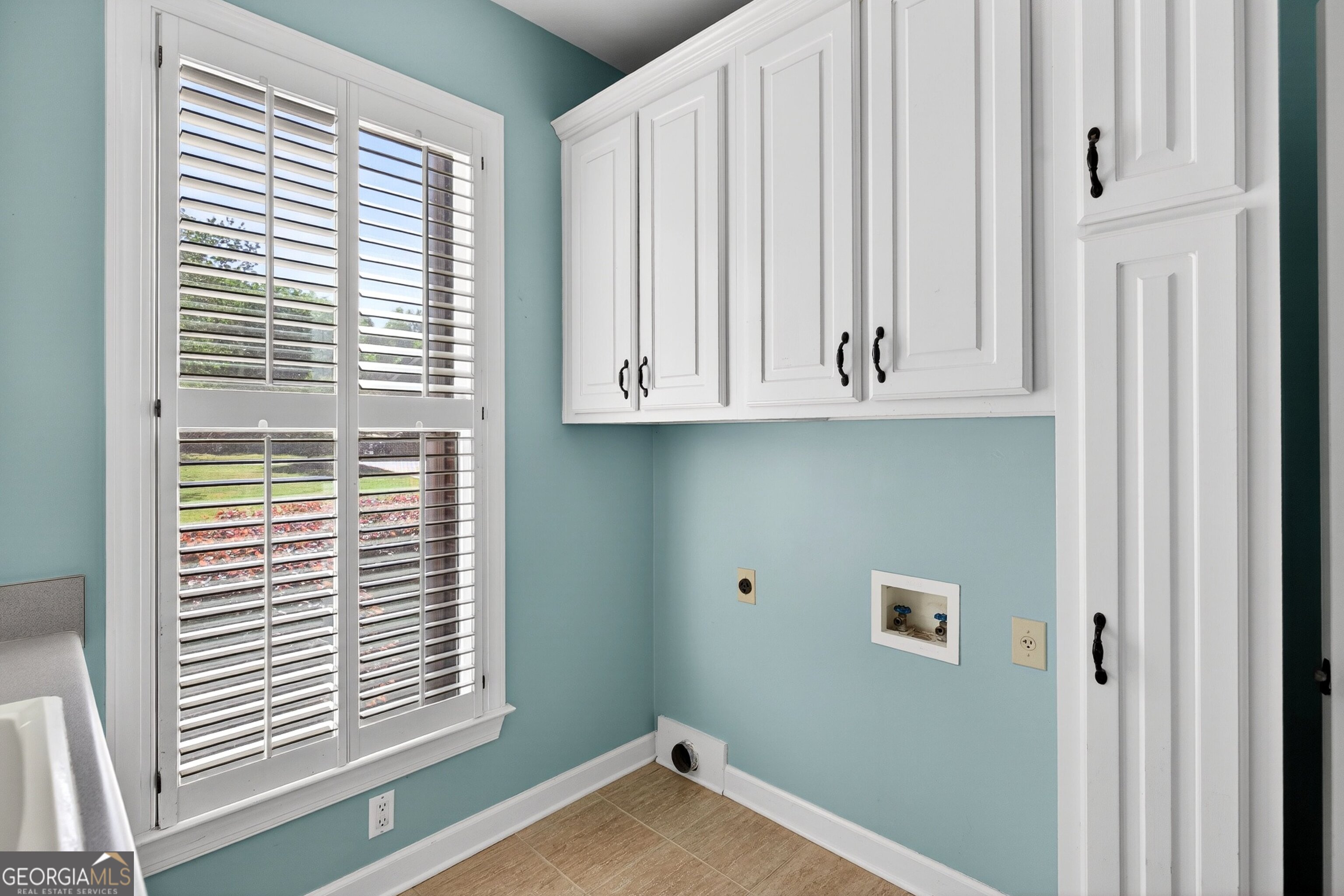 290 Youngs Circle Property Photo 38