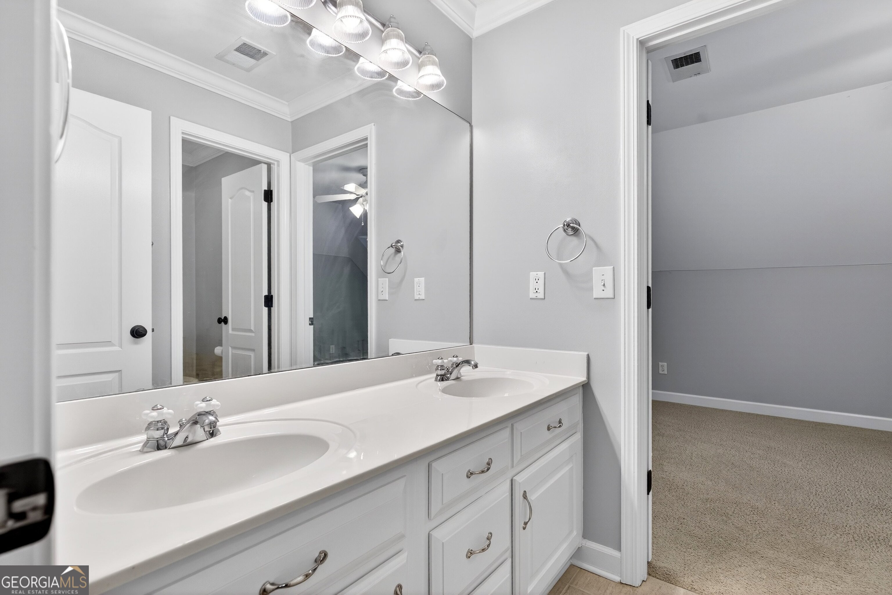 290 Youngs Circle Property Photo 47
