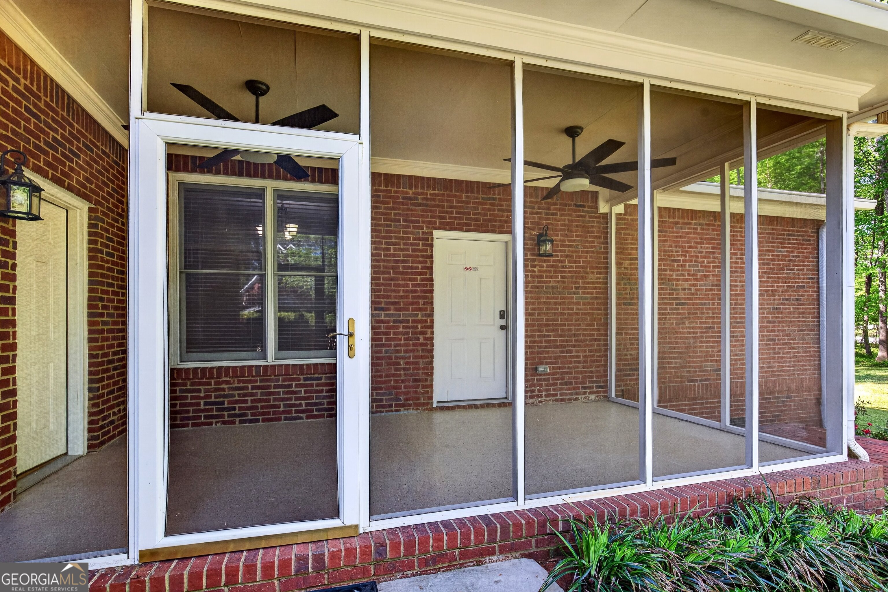 290 Youngs Circle Property Photo 59