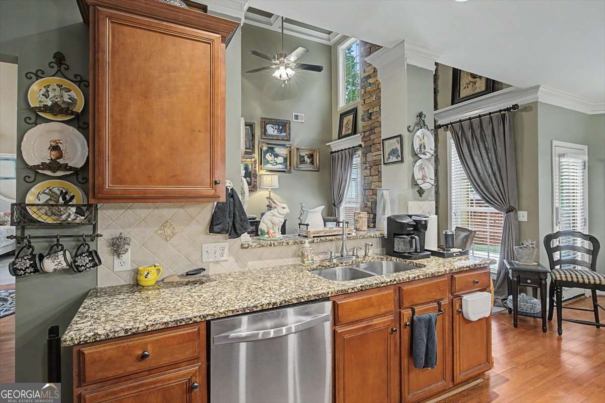 504 Thorn Creek Way Property Photo 15