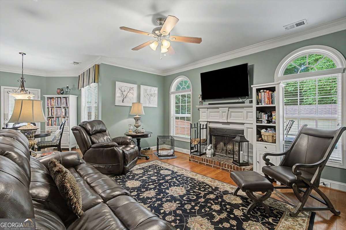 504 Thorn Creek Way Property Photo 24