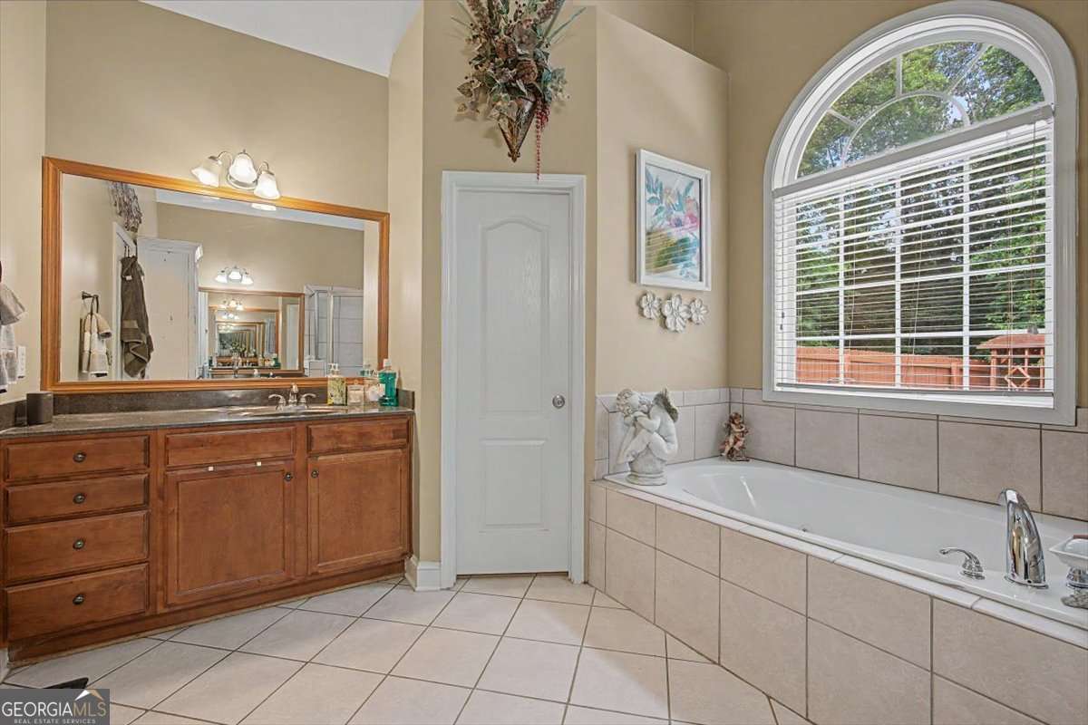 504 Thorn Creek Way Property Photo 35
