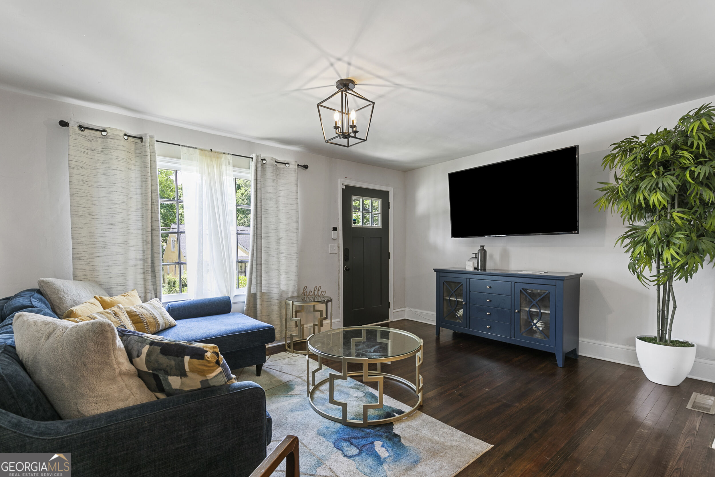 1472 North Avenue Nw Property Photo 5