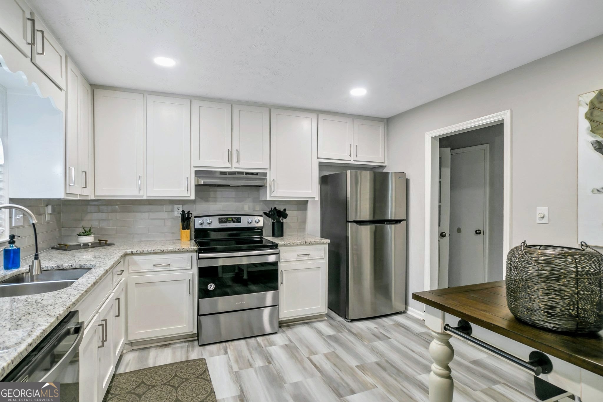 65 Juliana Drive Property Photo 5
