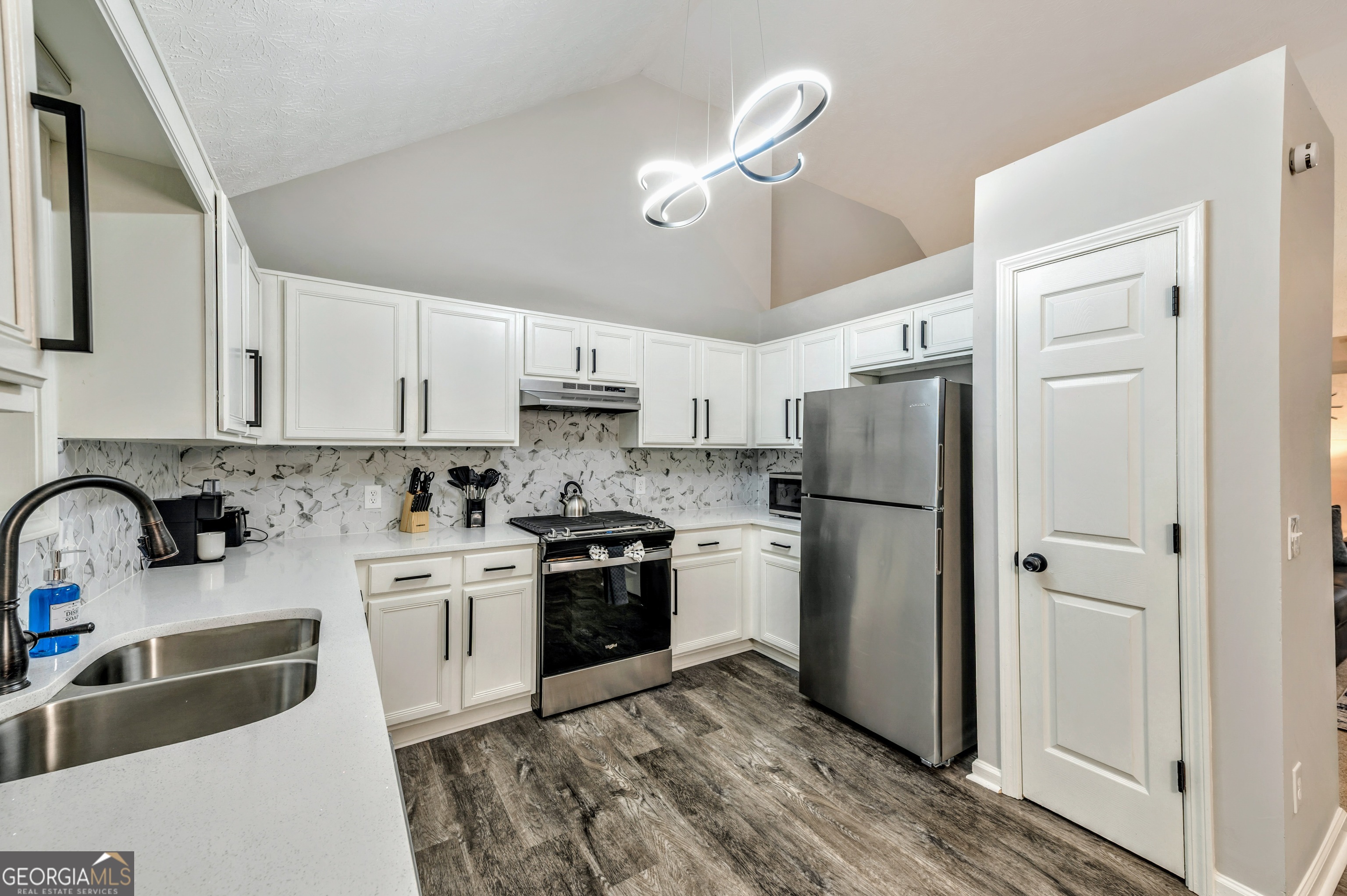 3959 Morning Dew Court Property Photo 15
