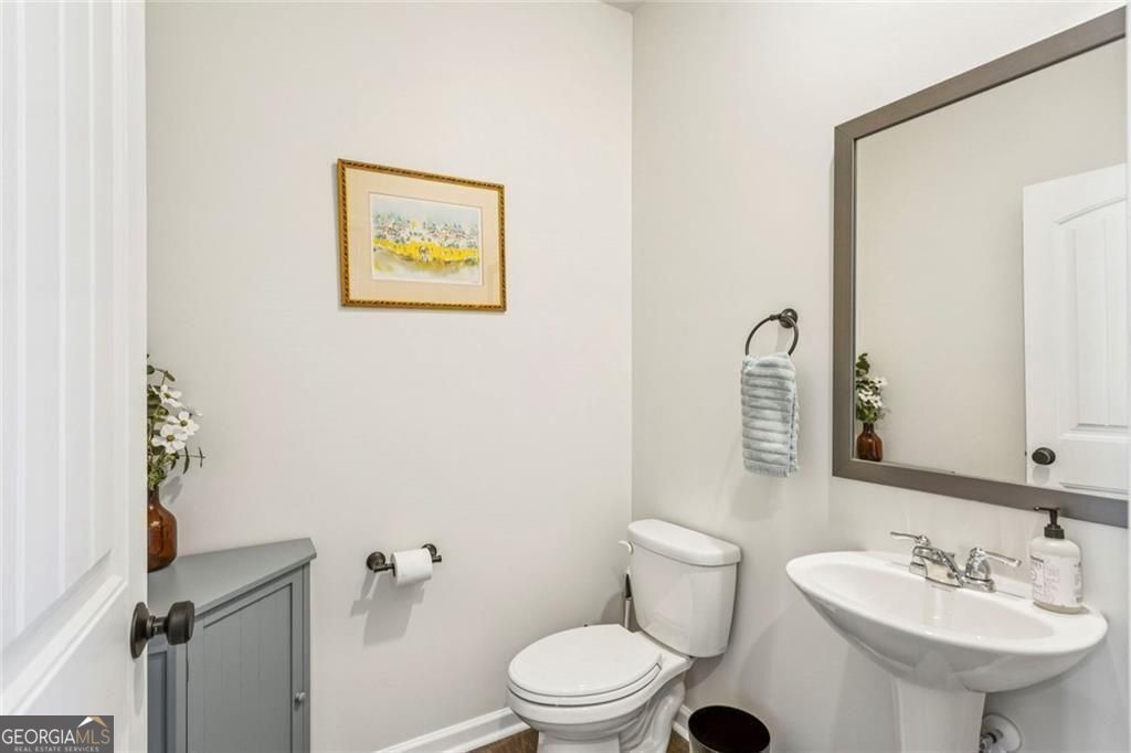 430 Highgrove Way Property Photo 7