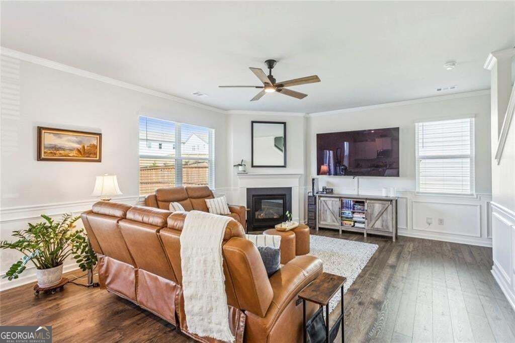 430 Highgrove Way Property Photo 8